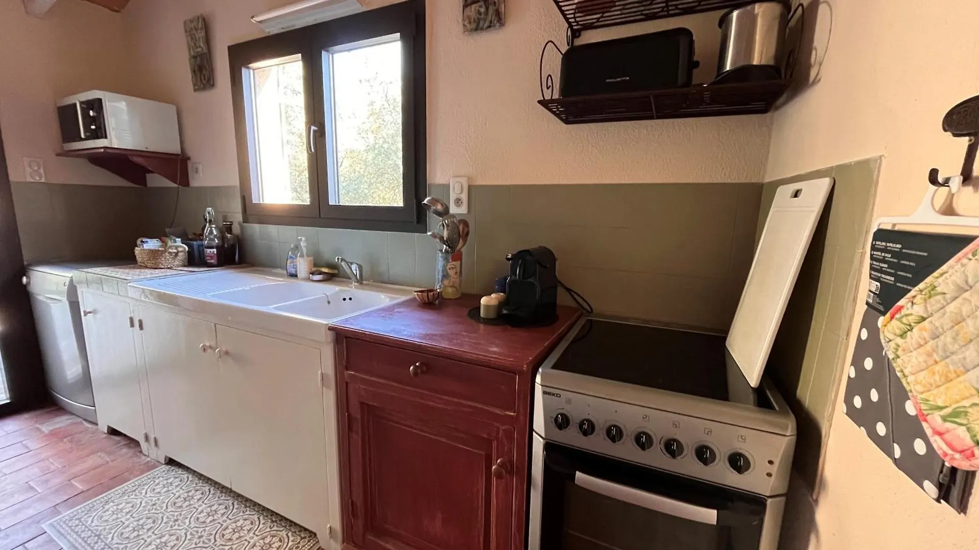 Holiday home Bastidon Provencal En Plein Coeur De La Foret A Aix-En-Provence Le Tholonet