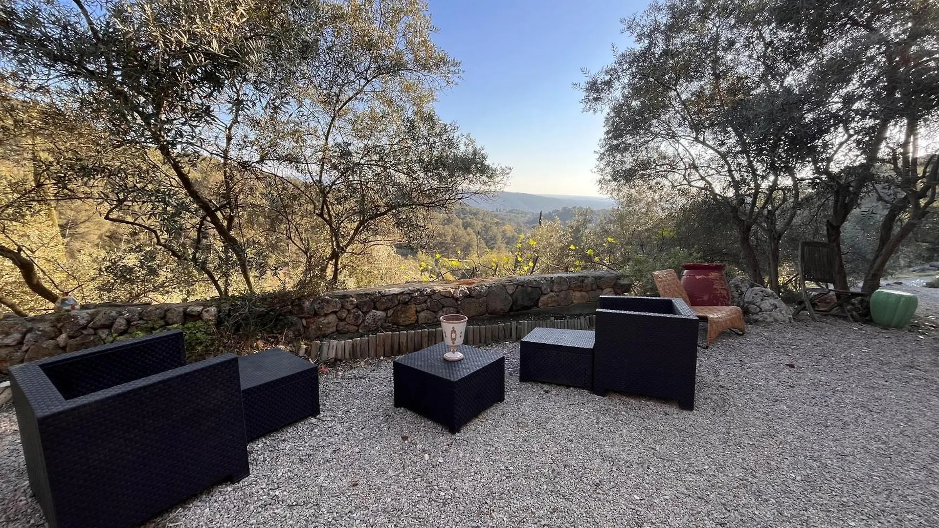 Holiday home Bastidon Provencal En Plein Coeur De La Foret A Aix-En-Provence Le Tholonet