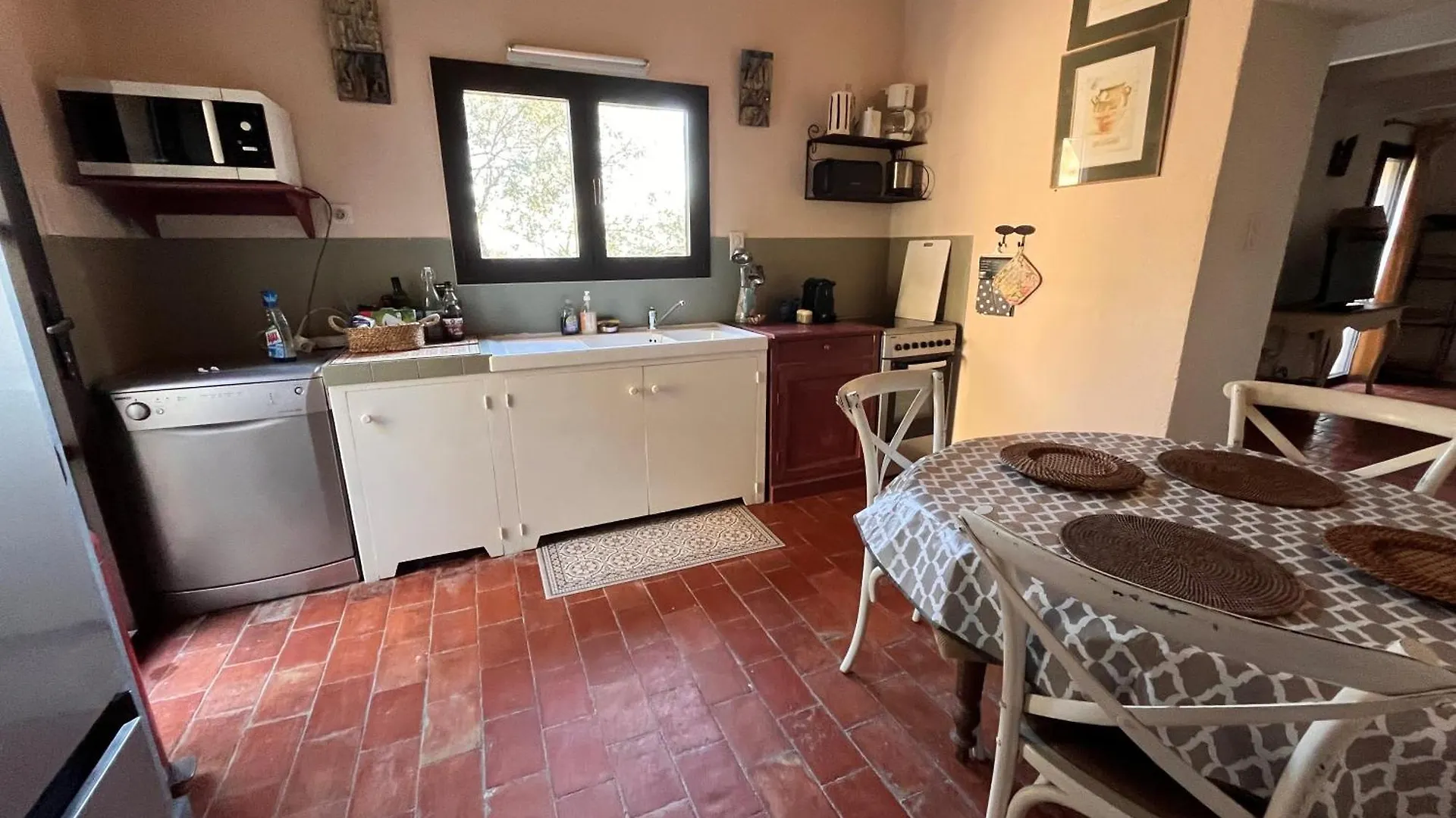 Holiday home Bastidon Provencal En Plein Coeur De La Foret A Aix-En-Provence Le Tholonet