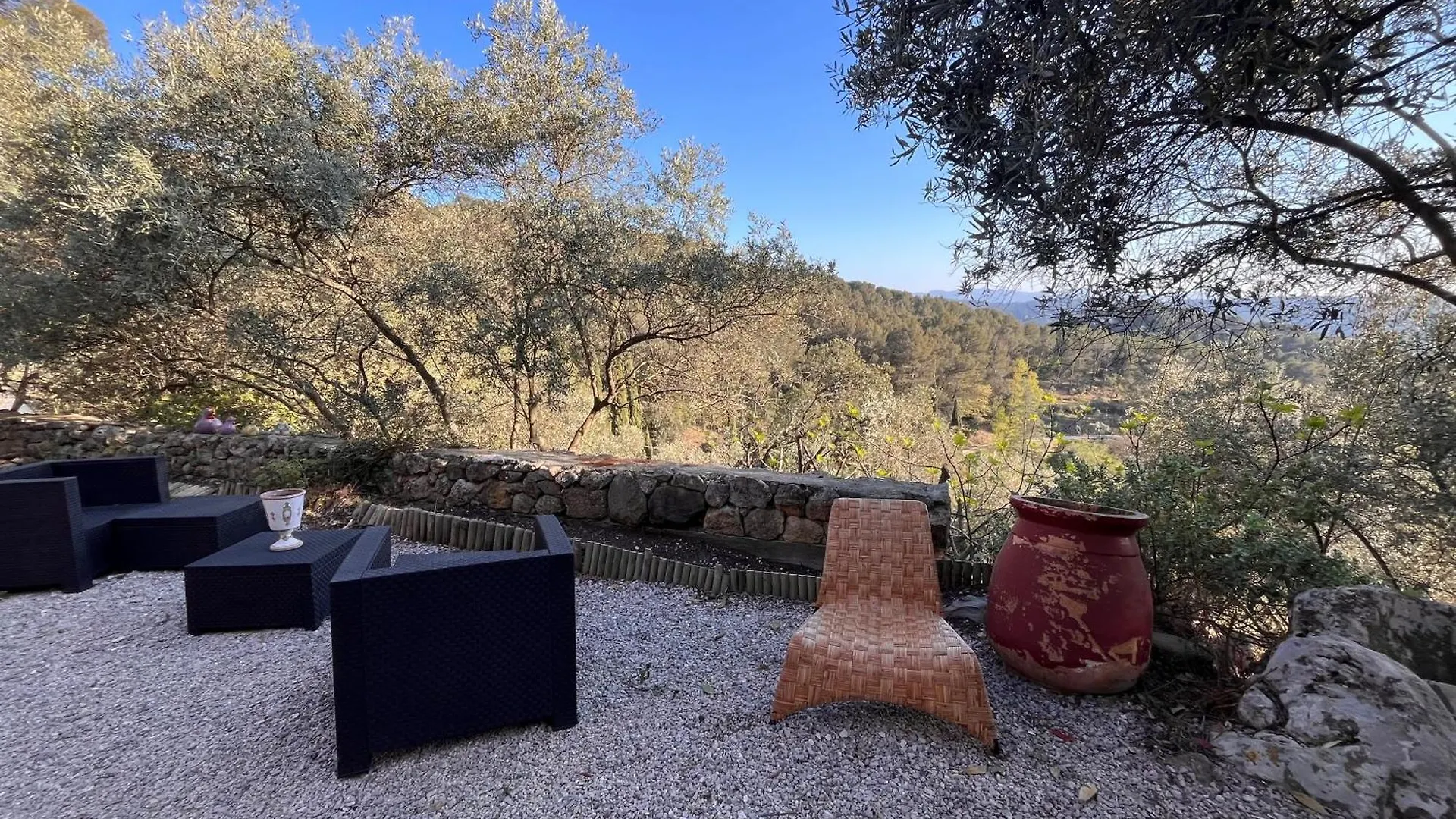 Holiday home Bastidon Provencal En Plein Coeur De La Foret A Aix-En-Provence Le Tholonet France