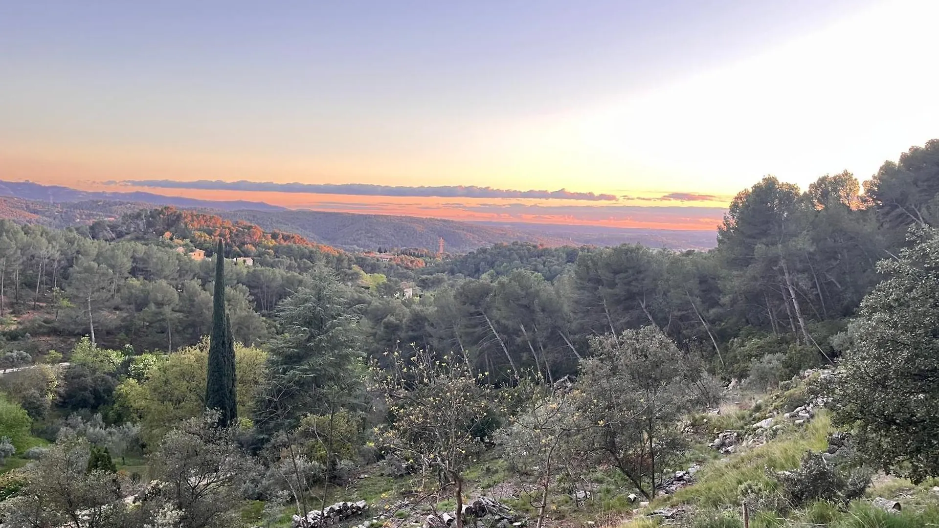 Bastidon Provencal En Plein Coeur De La Foret A Aix-En-Provence Le Tholonet 0*,  France