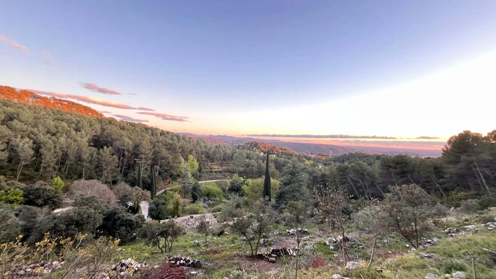 Bastidon Provencal En Plein Coeur De La Foret A Aix-En-Provence Le Tholonet